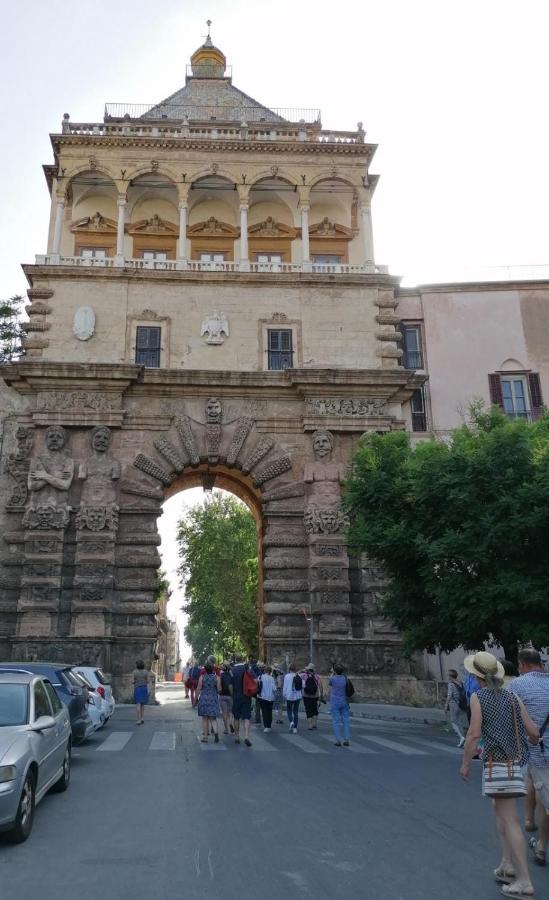 La Casa Dei Leoni Di Sicilia Apartment Palermo Exterior photo